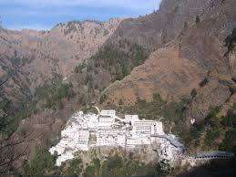 Nevertheless, these values are meant to give the pilgrims a fair idea of the temperature range and to. Know How To Plan The Yatra To Vaishno Devi Temple Ixigo Trip Planner