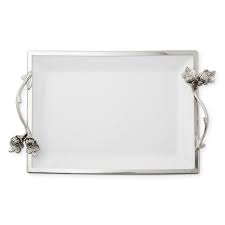 The best serving tray is easy to carry, lightweight and easy to clean. 10 Best Serving Platters For Easier Dinners In 2020
