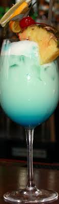 Swimming Pool Cocktail Absolut Vodka Malibu Rum Pineapple Juice Heavy Cream Splash Of Blue Curacao Fruity Drinks Yummy Drinks Fancy Drinks