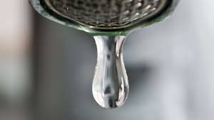 Sperren sie zuerst die wasserzufuhr zum ventil. Wasserhahn Tropft Das Sind Die Ursachen Und So Reparieren Sie Ihn Wohnen