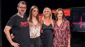 We make our money from private ads on our search engine. Version Espanola Veronica Coloquio Rtve Es