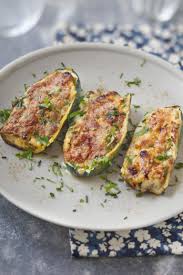 Courgettes Farcies A La Ricotta Et Aux Lardons Recette Recettes De Cuisine Recette Courgette Farcie Courgettes Farcies