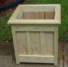 But, because it is untreated, you reduce the risk of potential toxins moving from your wooden beds into your organic veggie garden. Pin By Tibet Peru On Patio Outdoor Planter Boxes Planter Boxes Diy Planter Box