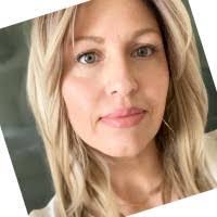 Melissa Covey's Instagram, Twitter & Facebook