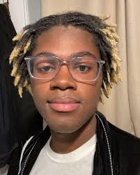 Corey Barlow (@boreycarlow) • Instagram ဓာတ်ပုံများနှင့် ဗီဒီယိုများ