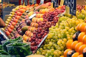 La Boqueria L Emblematique Marche De Barcelone Blog Voyage Trace Ta Route Marche Barcelone Barcelone Fruits Et Legumes