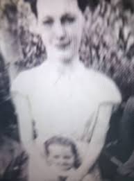 Old Charlie Dillon, Benjamin Johnston and another resident of James Terrace  having a chat there c.1910