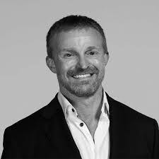 Kenneth Segal's Instagram, Twitter & Facebook