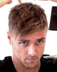 Short Men Undercut Hair With Highlight Men Undercut Hairstyles Mens Hairstyles Short Cool Hairstyles Haircuts For Men