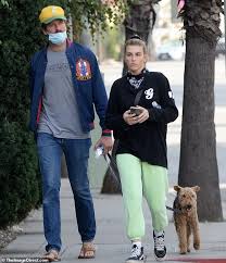 A friday night funkin' (fnf) mod in the tutorial/week 1 category, submitted by ajthefunky. Armie Hammer S Ex Girlfriend Was Covered In Bruises While She Was Dating Actor Duk News