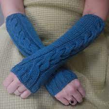 We did not find results for: Ravelry Cwtchy Cable Armwarmers Wristwarmers Pattern By Sarah Knight Crafts From The Cwtch