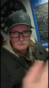 Justin Stagg (@drugstorebob)