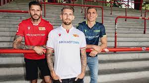 Hier jetzt das neue trikot von union berlin bestellen. Trikot Kollektion Komplett Verein 1 Fc Union Berlin