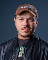 Julio Cota (@juliorew) • Instagram photos and videos