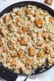 One Pan Creamy Parmesan Chicken And Rice Chicken Dinner Recipes Creamy Chicken And Rice Health Dinner Recipes