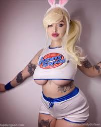 LydiaFawn aka Lydz – Busty Thick Slut Onlyfans Nudes - EroThots