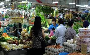 The residential neighbourhoods, namely green lane, island park and island glades are located within batu lanchang. Mypenang