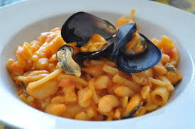 Pasta cozze e fagioli alla napoletana. Pasta E Fagioli Con Le Cozze Alla Napoletana Specialita Dalla Campania