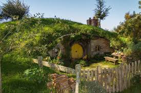 After The Wrap The Post Shooting Life Of Sixteen Film Sets Hobbit House The Hobbit Earth Sheltered
