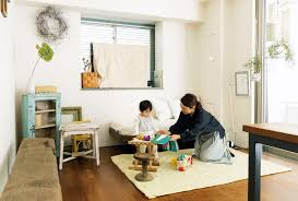 ダイニングでもっとくつろぐためのアイデア 料理家 植松良枝さんの大きなテーブルが主役の空間づくり ページ 3 4 lee ダイニング 家 テーブル