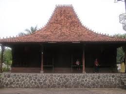 Rumah joglo berasal dari jawa tengah, yang merupakan rumah adat dari suku jawa dari bagaian tengah dari pulau jawa. 34 Rumah Adat Tradisional Provinsi Indonesia Gambar Penjelasan