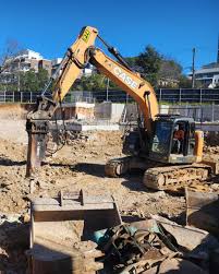 Power in action! Our Rock Breaker attachments make light work of the  toughest jobs. From breaking concrete to tackling solid rock, these  attachments deliver reliability and strength every time. 🚧⚡ Need serious