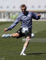 Real Madrid Training And Press Conference Photos And Premium High Res Pictures Real Madrid Training Real Madrid Toni Kroos