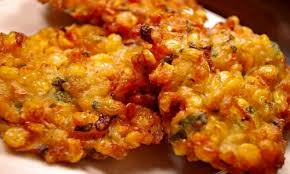 Saya memilih membuat perkedel jagung ampera alias bakwan jagungnya rm.ampera, kangen dg rasanya yg renyah, manis dari. Resep Membuat Bakwan Jagung Khas Sulawesi Utara