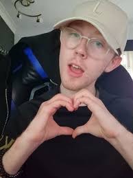 Whatsaheart Video Face Revclips