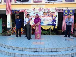 Sekolah menengah kebangsaan seri nilam atau nama ringkasnya smk seri nilam, merupakan sebuah sekolah menengah kebangsaan yang terletak di jalan kubang tangga, kuala terengganu, malaysia. Smk Seri Nilam 20050 Kuala Terengganu Photos Facebook