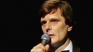 Alf robertson — du som drar omkring på jorden 03:21. Alf Robertson Livet E Ju Som De E Svt Play