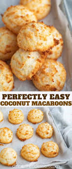 Coconut Macaroons Are Sweet And Chewy Made From Coconut Flakes Sweetened Condensed Milk Almond And Vanilla Flavor And Incredibly Easy To Make Coconut Cookies Recipes Coconut Macaroons Easy Macaroon Recipes