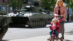 „österreich unterstützt die ukraine in der seit über fünf jahren andauernden krise. Ukraine Caritas Osterreich Besucht Kriegsgebiet Vatican News