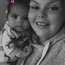 What are the best nail shapes for chubby short fingers?