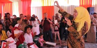 Check spelling or type a new query. Penerima Program Bantuan Sosial Non Tunai Ditarget Capai 10 Juta Di 2018 Merdeka Com