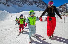 Faça o download de impressionantes imagens gratuitas sobre desportos de inverno. Diario Digital Castelo Branco Covilha Federacao De Desportos De Inverno Quer Alargar Projecto Ski 4 All A 1 500 Criancas
