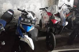 Kalau kereta kena tarik kena bayar semua tunggakan ke. Masih Ada Leasing Yang Sita Kendaraan Di Tengah Wabah Begini Cara Mengatasinya Halaman All Kompas Com
