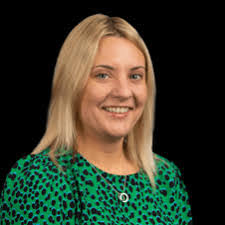 Jill Hamilton's Instagram, Twitter & Facebook