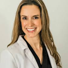 Anna Carden's Instagram, Twitter & Facebook