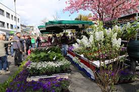 Offizielle fanpage des gartenmarkts der landwirtschaftlichen hauptgenossenschaft alles für haus, hof, tier und garten Beim Gartenmarkt Tragt Die Neuwieder Innenstadt Grun Nr Kurier De