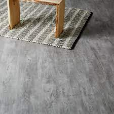 Caloundra Grey Oak Effect Laminate Flooring 2 467 M Pack Departments Diy At B Q Laminate Flooring Grey Oak Goodhome
