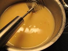 Weisse Buttersauce Beurre Blanc Lowcarb Primal Rezept Fettich De Salatsauce Wenig Kohlenhydrate Fisch Zubereiten