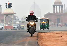 Current delhi temperature | weather today and forecast for next three days. Delhi Weather Today City Shivers As Minimum Temperature Hovers Around 2 8 3 4 Degree Celsius