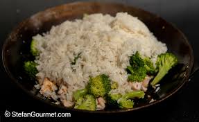 Uncover the slow cooker and transfer chicken to a cutting board. Chicken Broccoli And Rice Post Workout Meal Stefan S Gourmet Blog