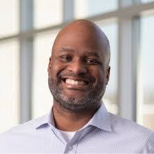 Daniel Ratti's Instagram, Twitter & Facebook