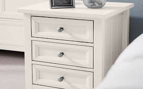 Stylish storage this bed room unit has three drawers with durable handles. Julian Bowen Maine 3 Drawer Bedside Table Oldrids