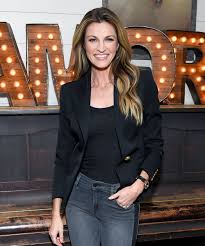 Chelsea andrews age and height. Erin Andrews Inside A Day In The Life