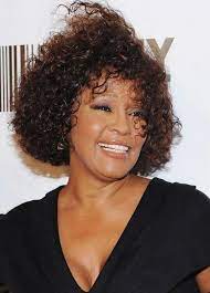 Whitney Houston Short Curly Hairstyle For Black Women Bestafricanhairstyles Black Women Hairstyles American Hairstyles Short Hairstyles For Women