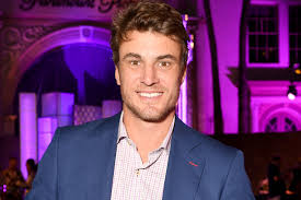 Southern charm returns for season six with kathryn, cameran, craig, shep, austen kroll, chelsea meissner, naomie olindo and eliza limehouse on wednesday, may 15 at 8 p.m. Southern Charm S Shep Rose S Career Explained The Daily Dish
