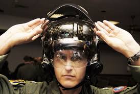 An hmd provides the pilot with situation awareness, an enhanced image of the scene. F 35 Helmet Delivered For Software Integration Defencetalk